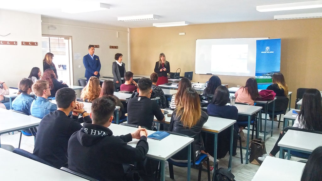 ΑΣΤΕΚ - Ανώτερη Σχολή Τουριστικής Εκπαίδευσης Κρήτης